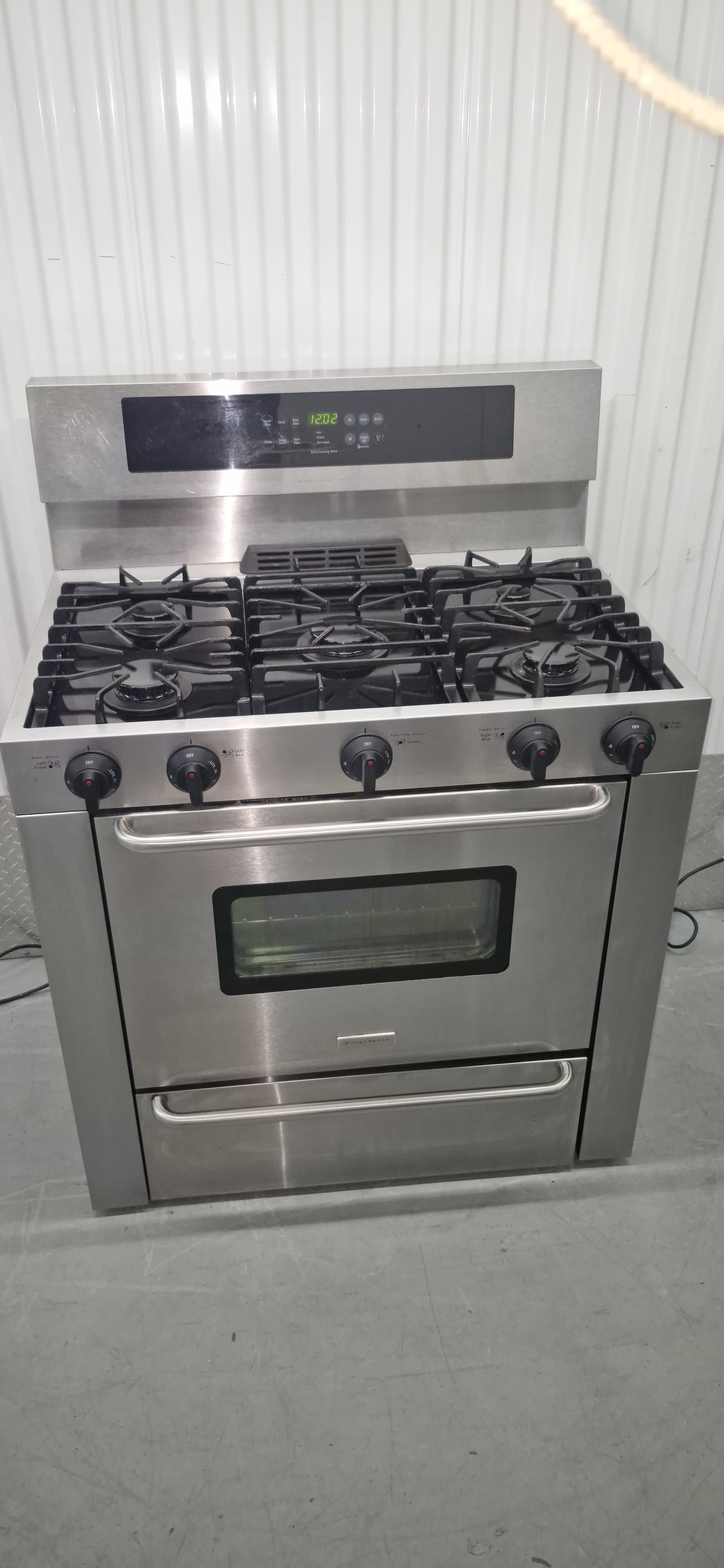 36 " Gas stove -Frigidaire